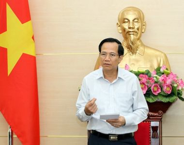 Bộ trưởng Đào Ngọc Dung: “Nghiên cứu giảm mức đóng bảo hiểm tai nạn lao động xuống còn 0,3 %…”